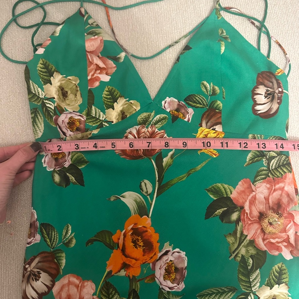NWT! Alice + Olivia Loma Maxi Dress in Hamptons Floral open back. Women’s 6 - Picture 11 of 11
